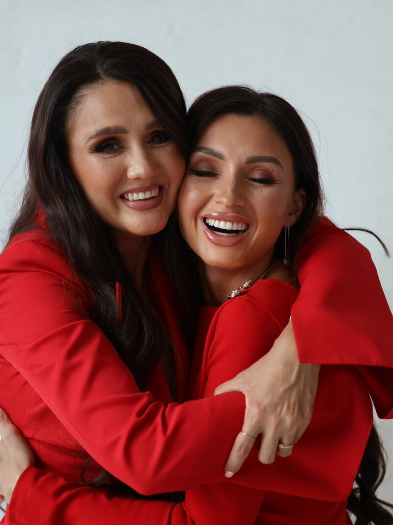 Лилия и Эльвира